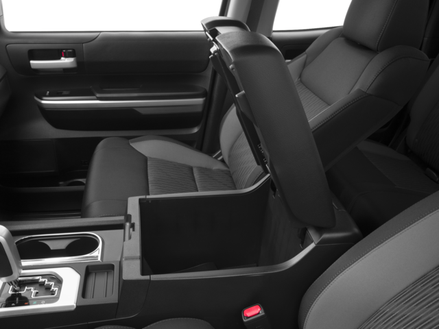 2017 Toyota Tundra 4WD SR5