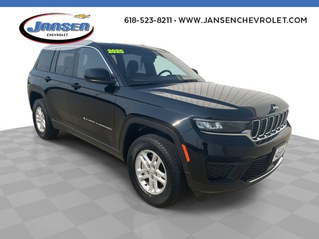 2025 Jeep Grand Cherokee Laredo 4x4