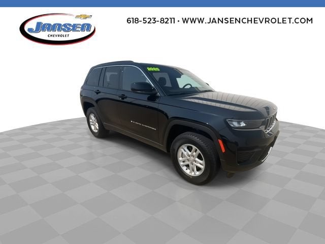 2025 Jeep Grand Cherokee Laredo 4x4
