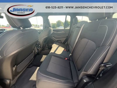 2025 Jeep Grand Cherokee Laredo 4x4
