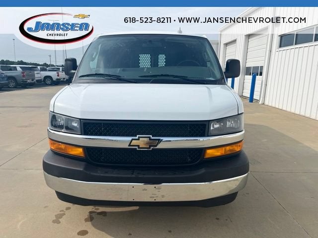 2025 Chevrolet Express Cargo WT