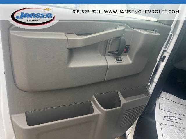 2025 Chevrolet Express Cargo WT