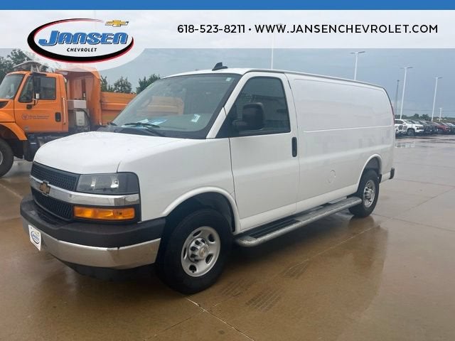 2025 Chevrolet Express Cargo WT