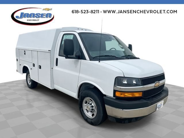 2026 Chevrolet Express Cutaway 3500 1WT