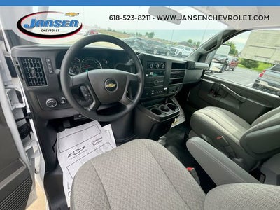 2026 Chevrolet Express Cutaway 3500 1WT