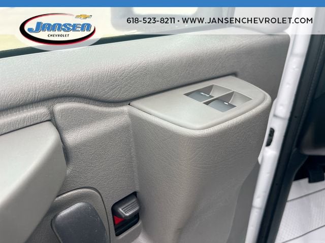 2026 Chevrolet Express Cutaway 3500 1WT