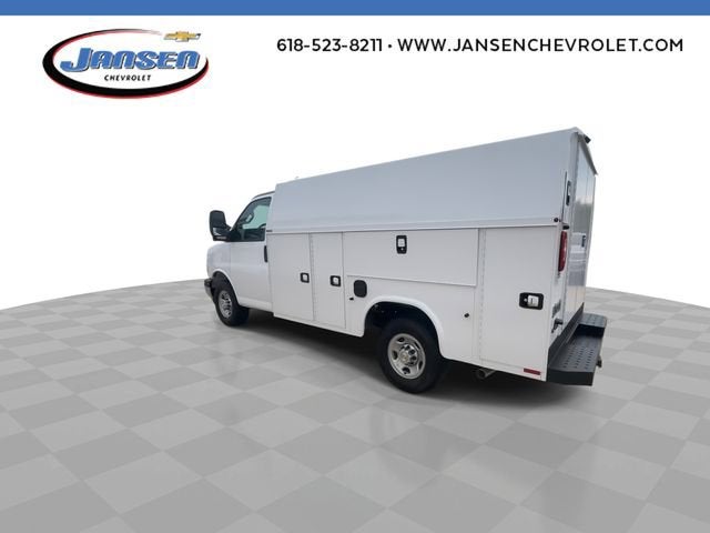 2026 Chevrolet Express Cutaway 3500 1WT