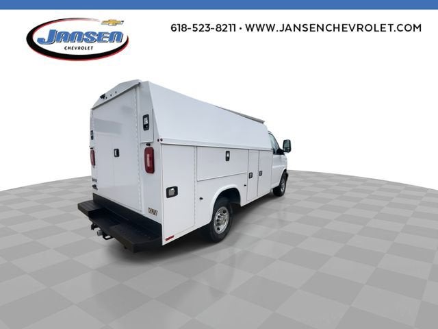 2026 Chevrolet Express Cutaway 3500 1WT