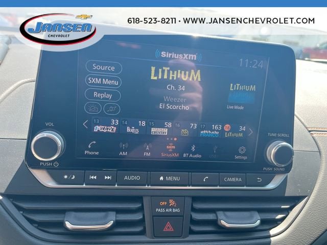 2022 Nissan Altima SR FWD