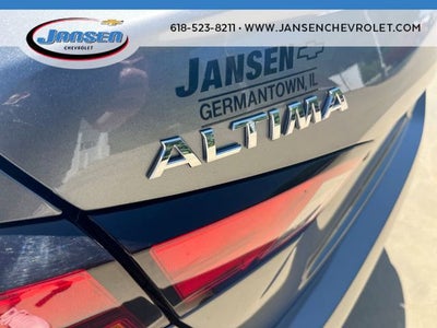 2022 Nissan Altima SR FWD