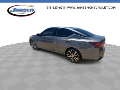 2022 Nissan Altima SR FWD