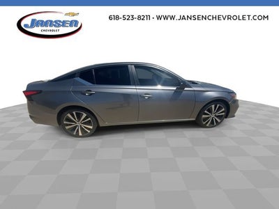 2022 Nissan Altima SR FWD