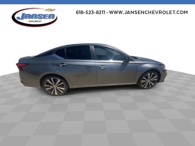 2022 Nissan Altima SR FWD