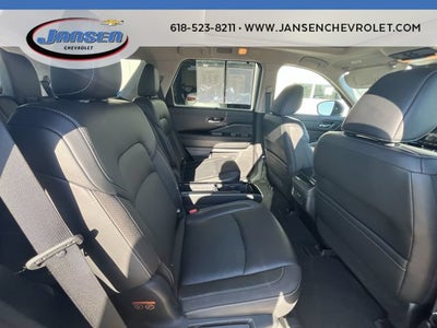2023 Nissan Pathfinder SL 4WD