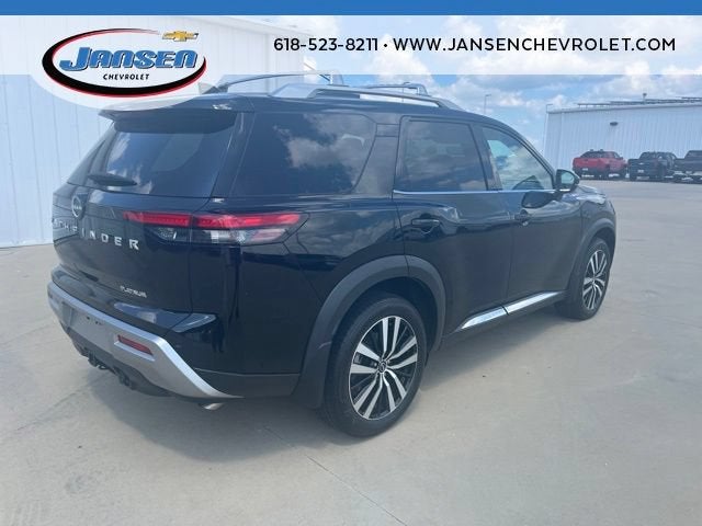 2025 Nissan Pathfinder Platinum