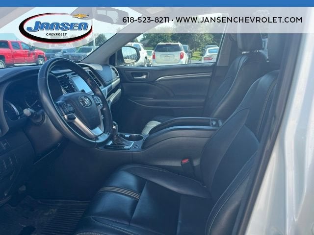 2018 Toyota Highlander SE