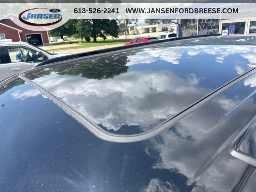 2024 Jeep Wagoneer Base