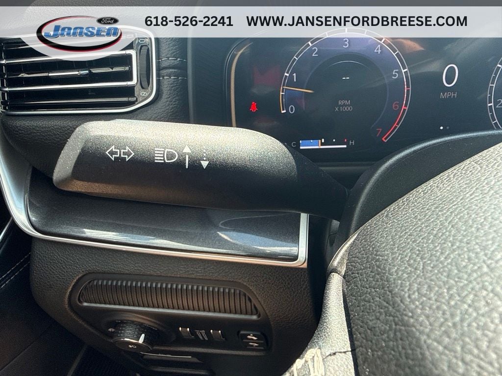 2024 Jeep Wagoneer Base