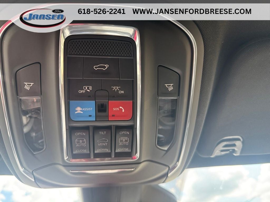 2024 Jeep Wagoneer Base