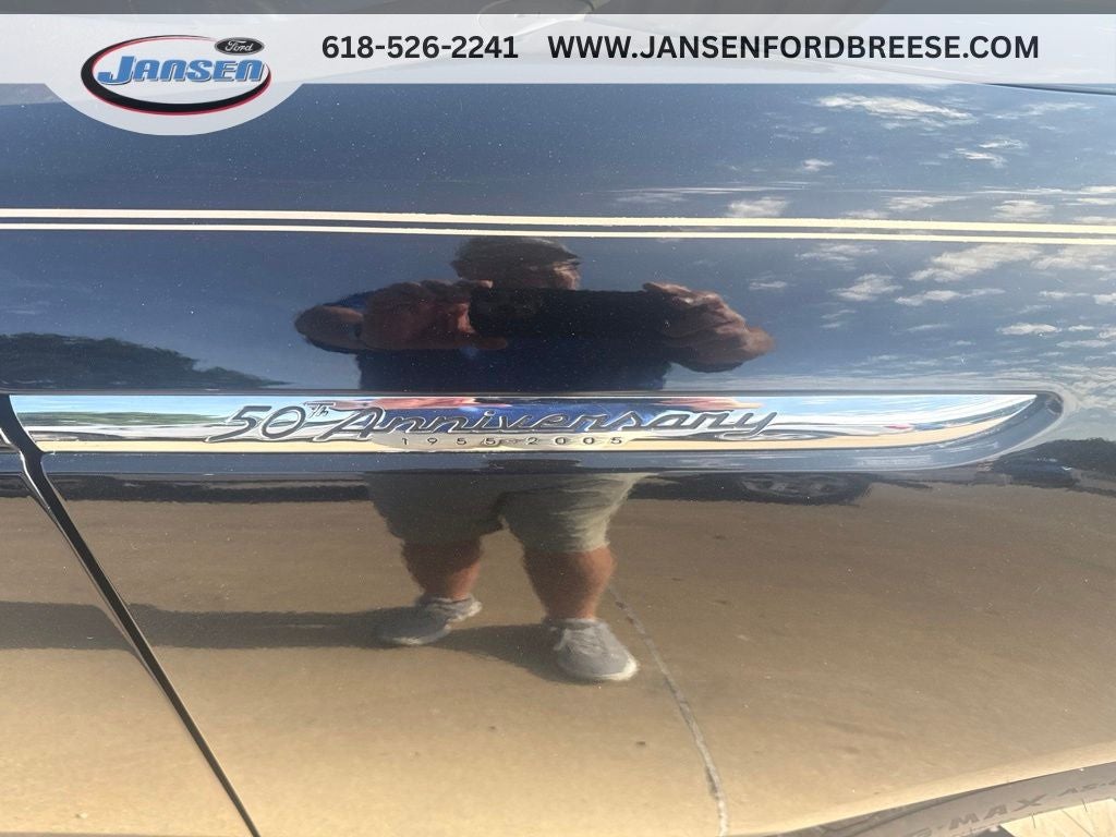 2005 Ford Thunderbird Base