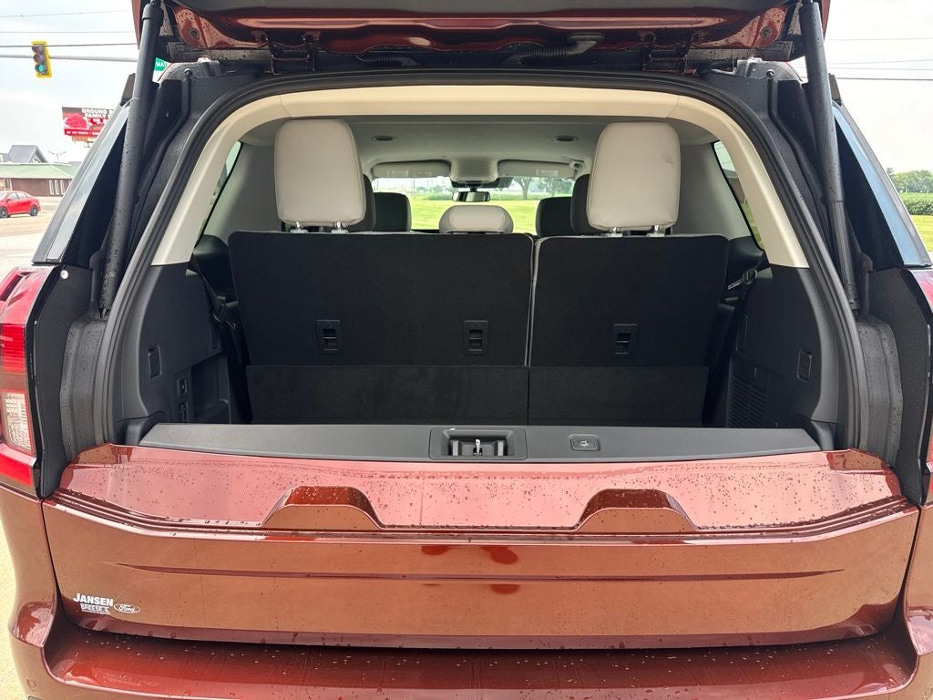 2027 Ford Expedition Active