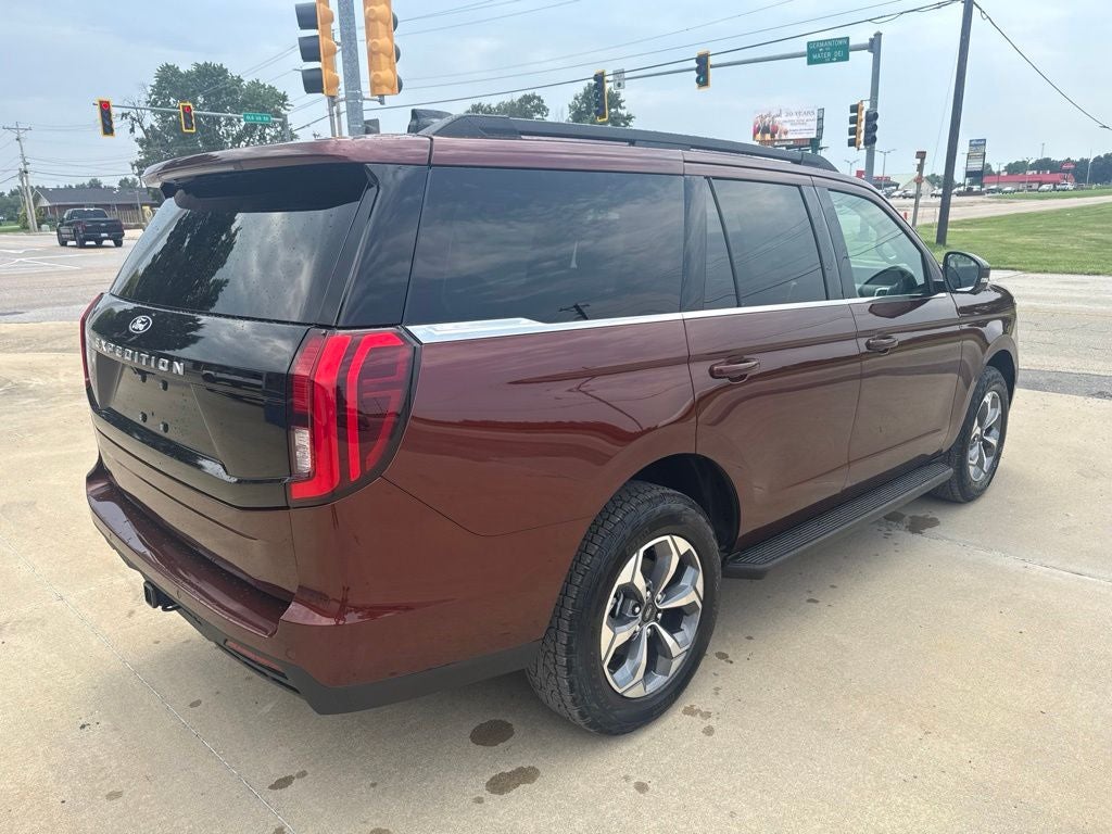 2027 Ford Expedition Active