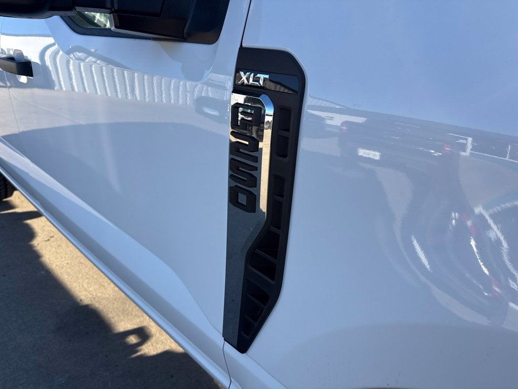 2027 Ford F-250SD XLT