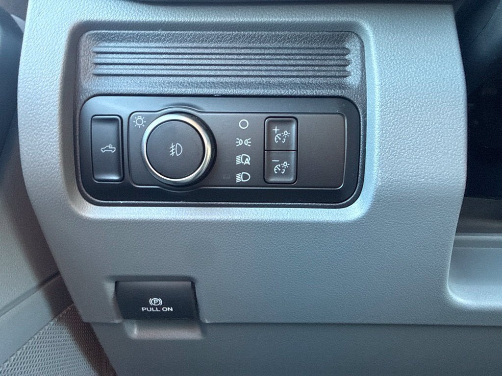 2027 Ford F-250SD XLT