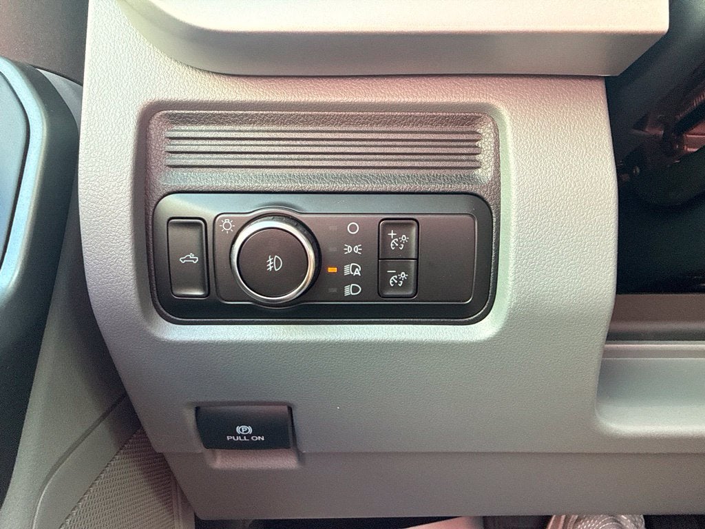 2027 Ford F-350SD XL