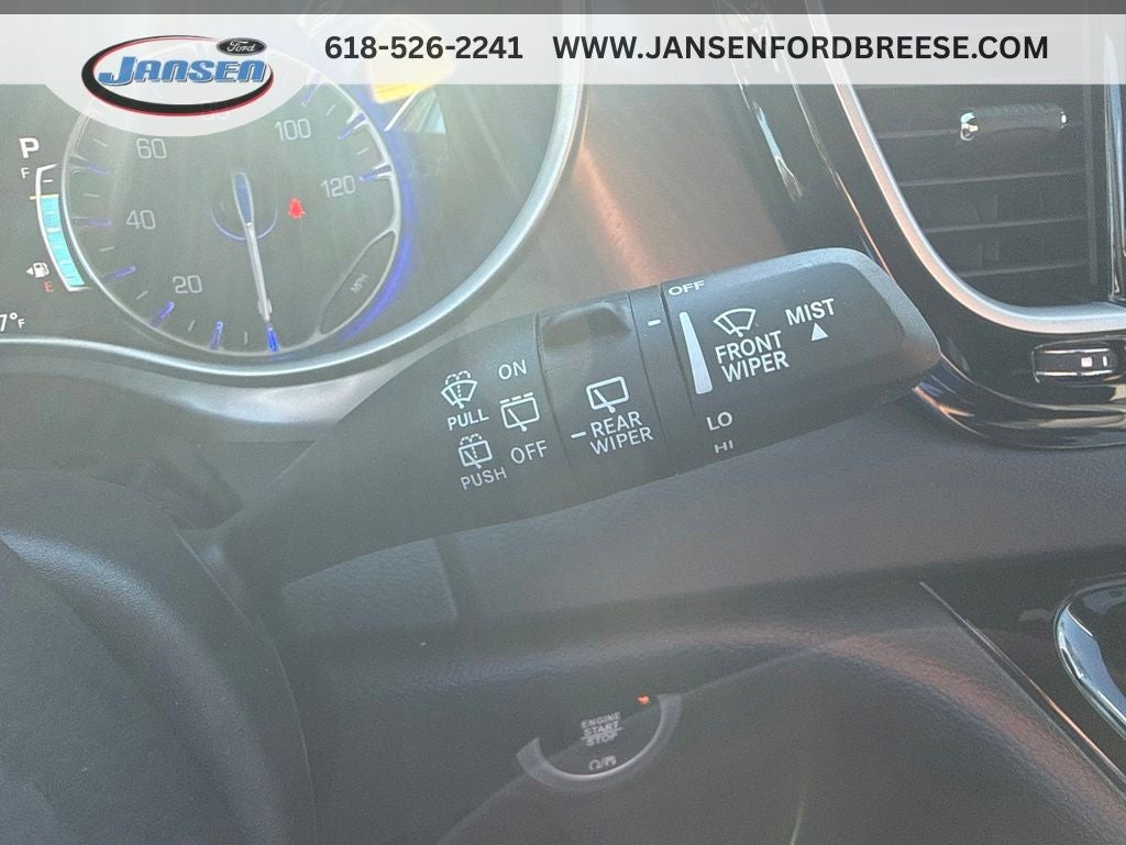 2025 Chrysler Pacifica Select