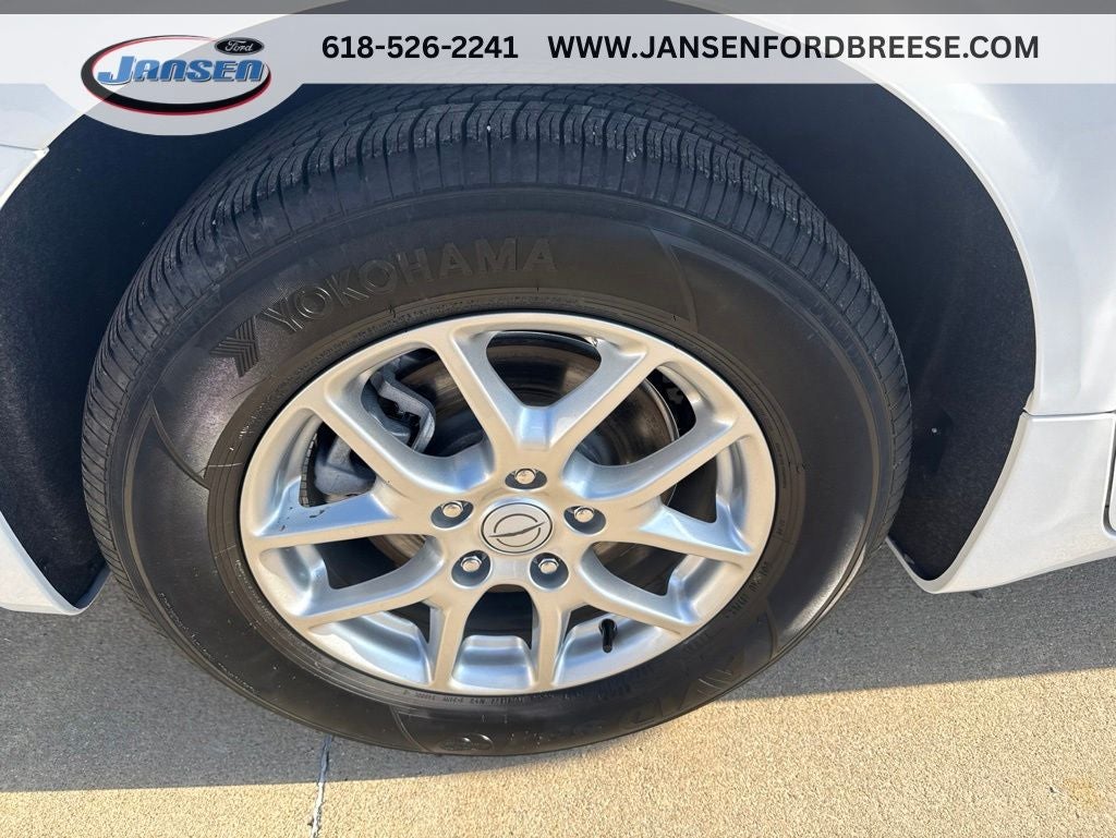 2025 Chrysler Pacifica Select