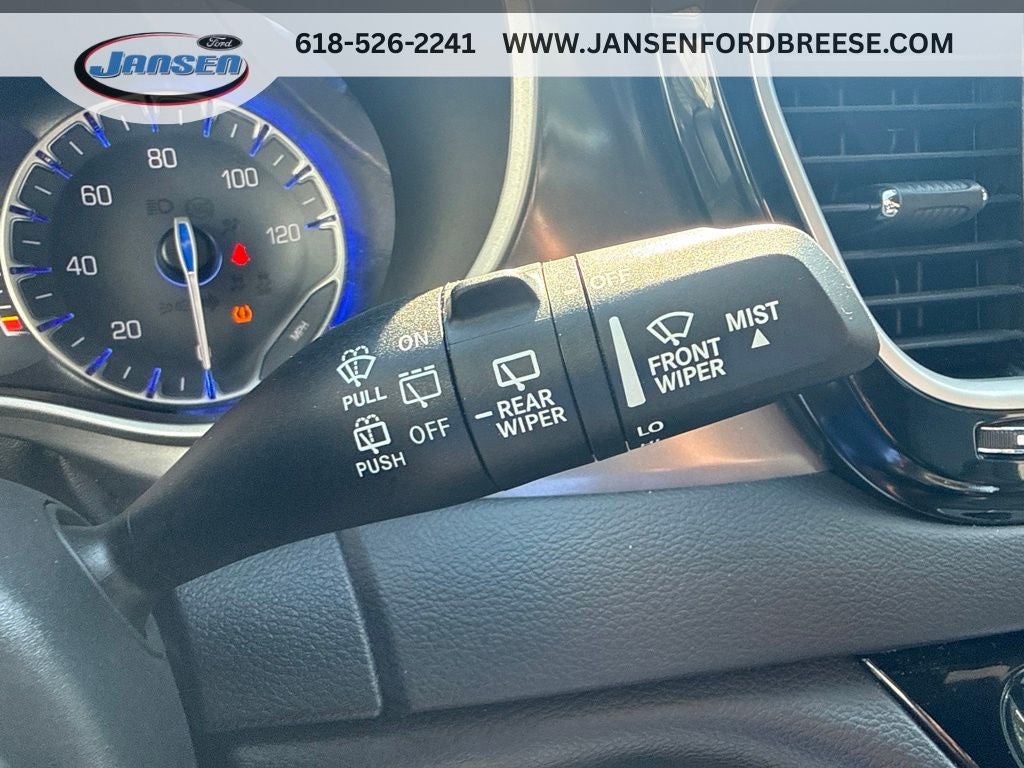 2025 Chrysler Pacifica Select