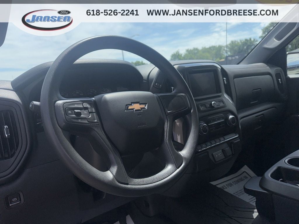2025 Chevrolet Silverado 1500 Custom