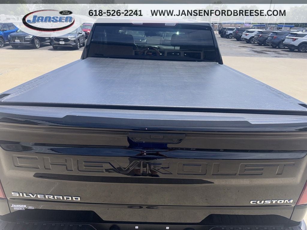 2025 Chevrolet Silverado 1500 Custom