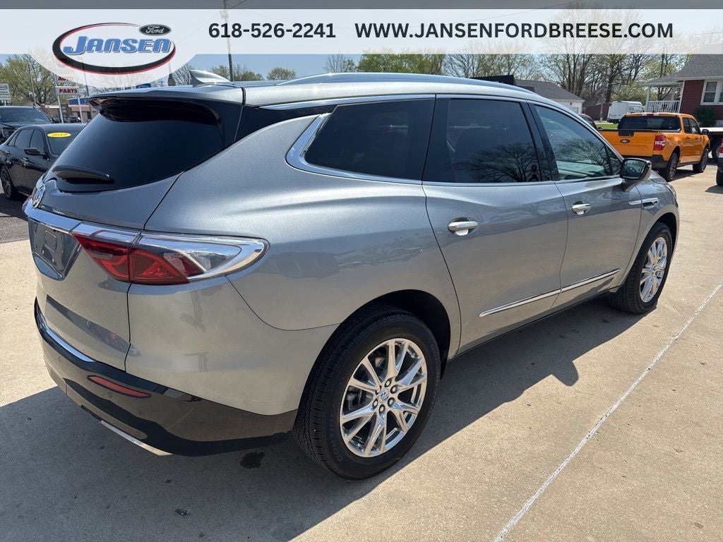 2024 Buick Enclave Essence