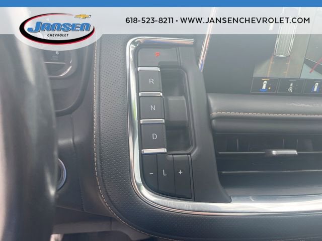 2022 GMC Yukon XL AT4