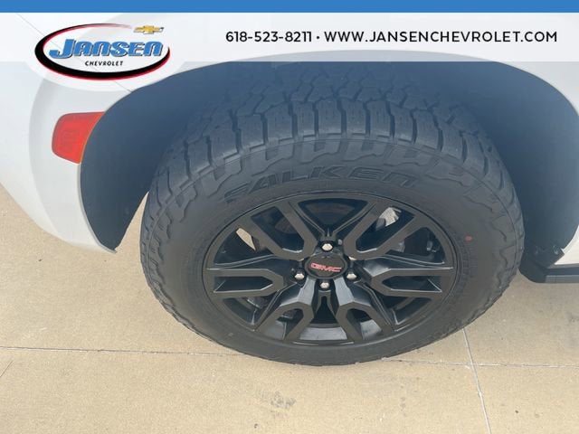 2022 GMC Yukon XL AT4