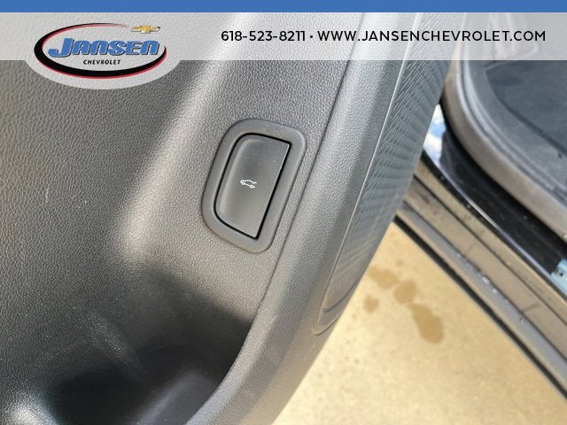 2025 Chevrolet Traverse FWD LT