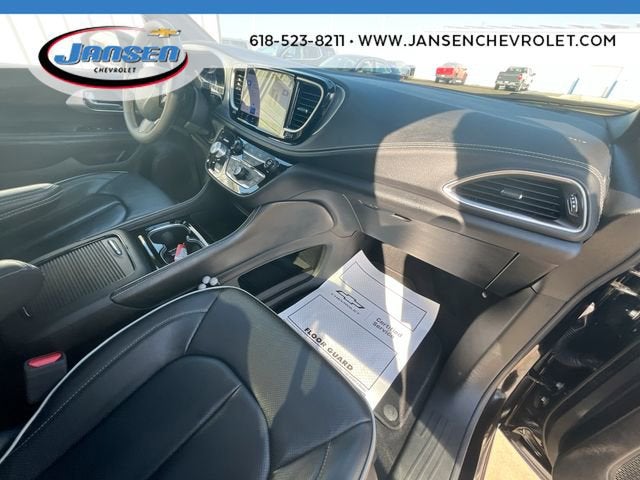 2025 Chrysler Pacifica Limited