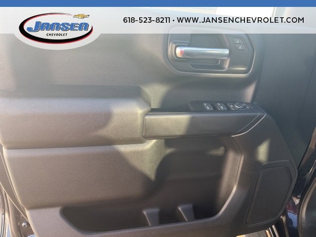 2022 Chevrolet Silverado 1500 Custom Trail Boss