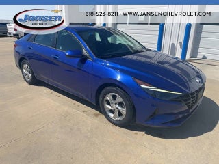 2022 Hyundai Elantra SE